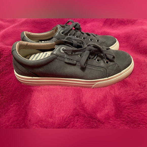 Taos Plim Soul Lux Sneakers - Picture 4 of 5